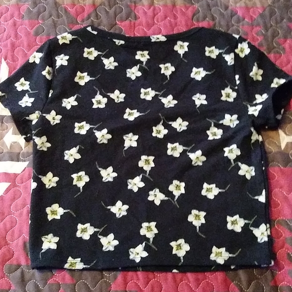 Lilly crop top - Picture 3 of 5